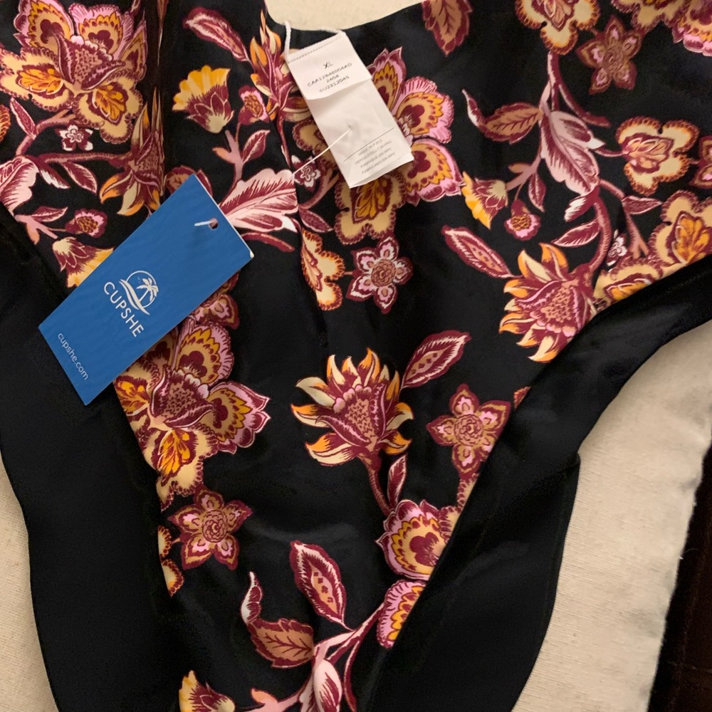Cupshe Floral Swim Bottom - Black and Pink